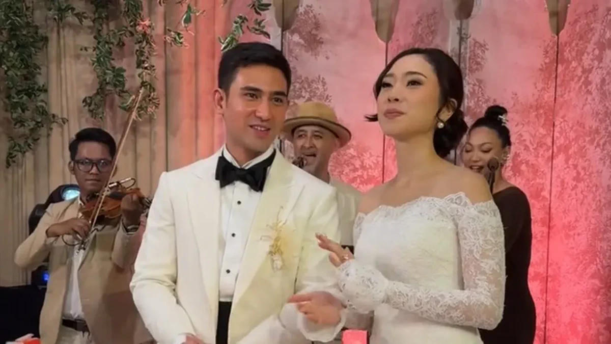 Pernikahan Privat Axel Matthew, Putra Jeremy Thomas