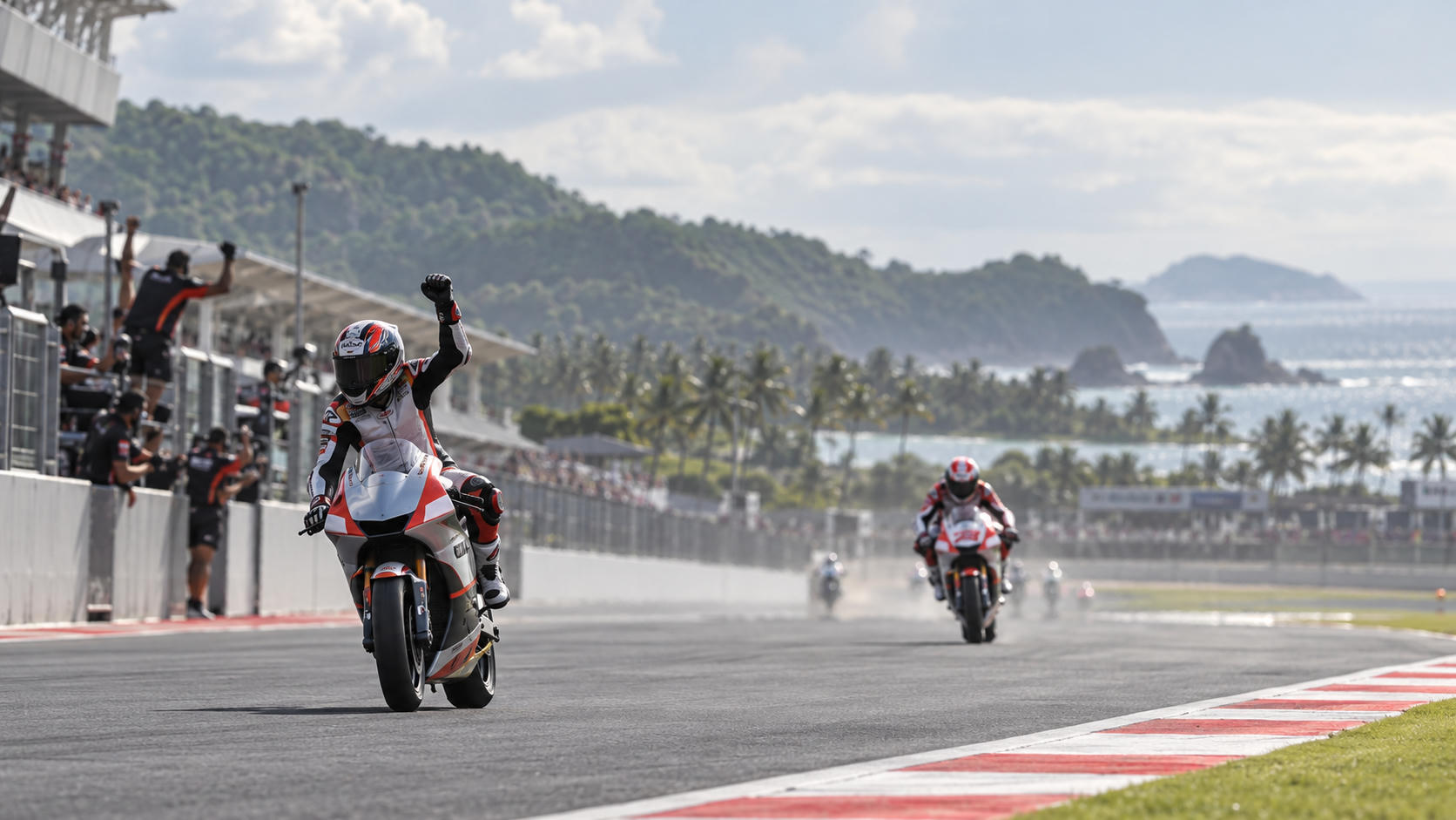 Hasil Kualifikasi Moto3 Mandalika 2026: Uriarte Pole, Veda P7