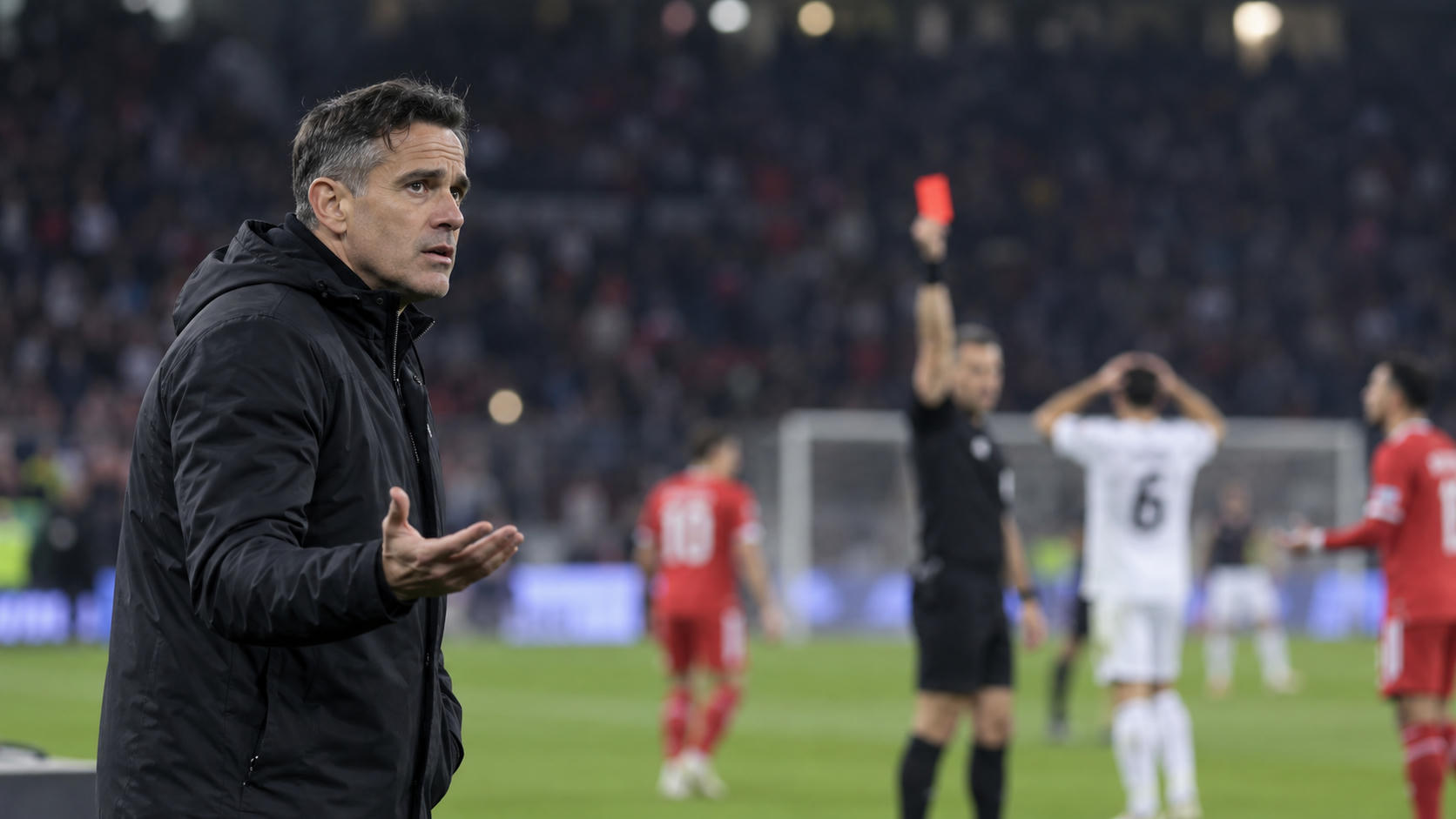 Kata John Herdman soal Kartu Merah Thom Haye